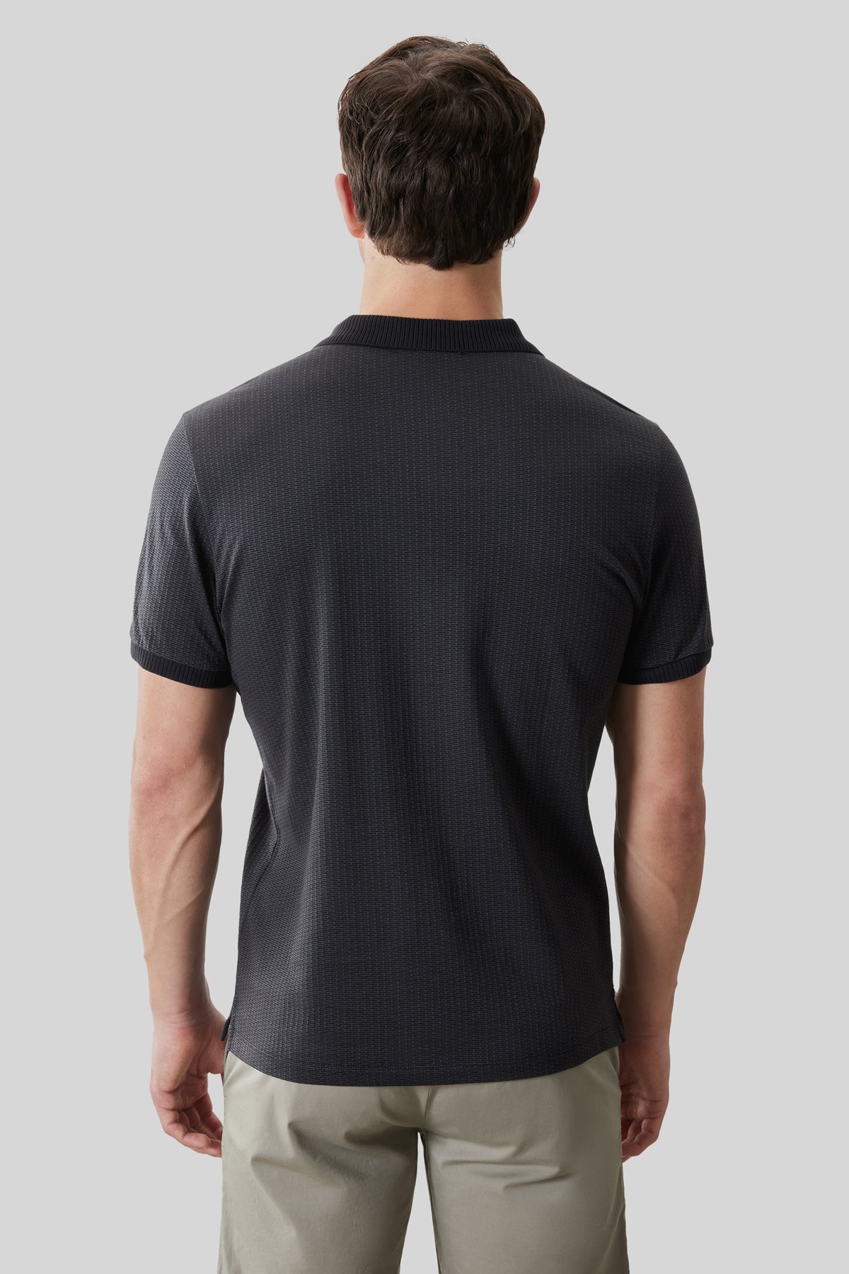 Polo avec fermeture zippée pour homme par Robert Barakett | Whistler RB51084 Noir | Machemise.ca, vêtements mode pour hommes