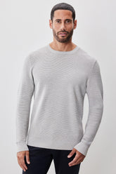 Chandail à manches longues col rond pour homme par Robert Barakett | Enrique RB52270 Gris Clair | Machemise.ca, vêtements mode pour hommes