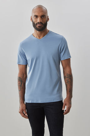 T-shirt à manches courtes pour homme par Robert Barakett | 23336V Georgia Bleu Douve | Machemise.ca, vêtements mode pour hommes