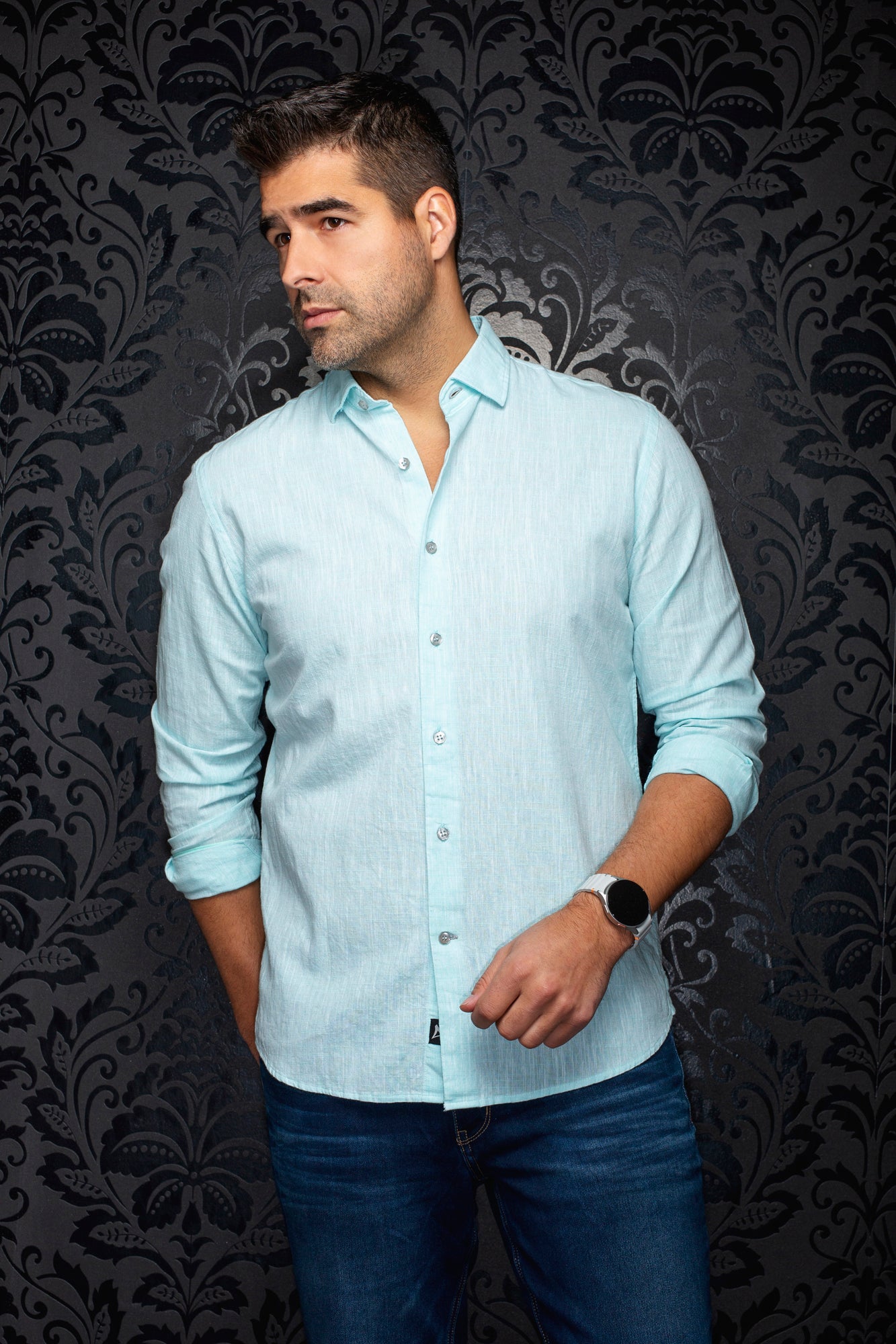 Chemise manches longues en lin pour homme par Au Noir | HUMPHREY Menthe | Machemise.ca, inventaire complet de la marque Au Noir