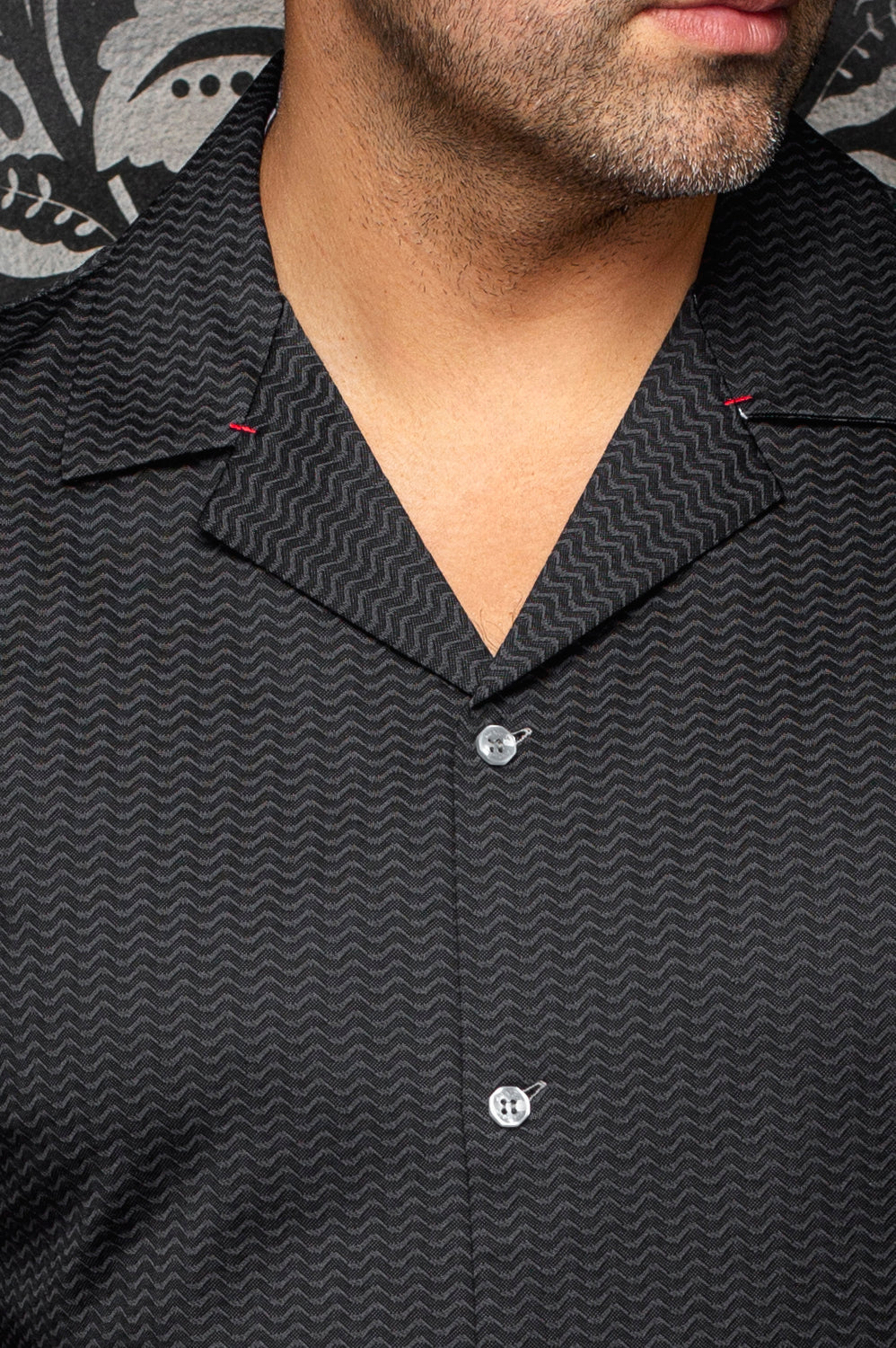 Chemise Performance à col ouvert pour homme par Au Noir | KAYANTA T Noir | Machemise.ca, inventaire complet de la marque Au Noir