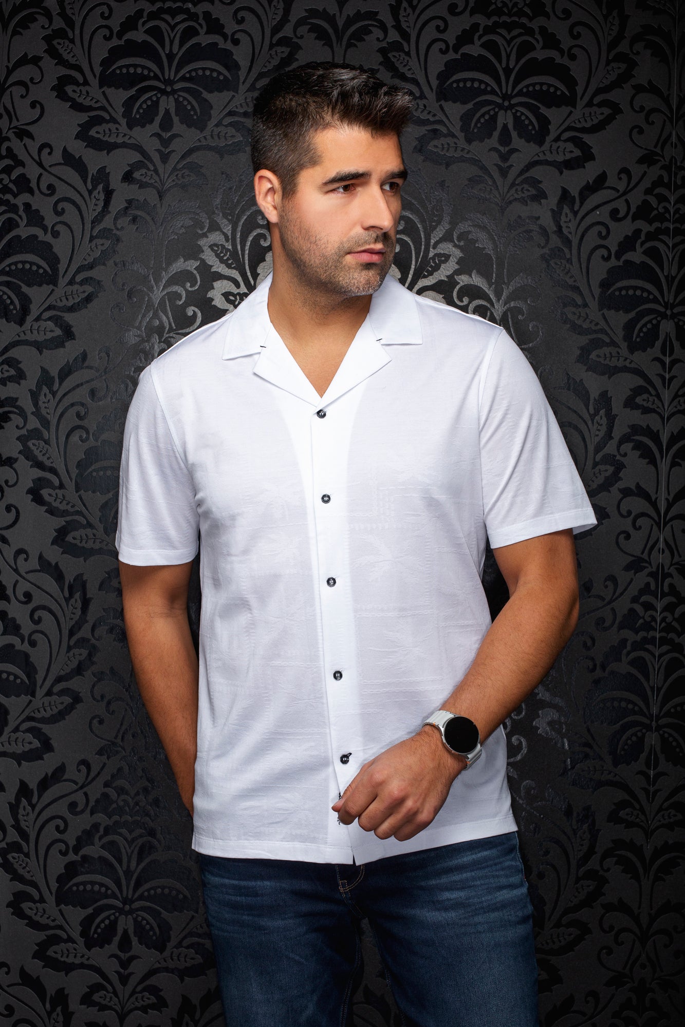Chemise Performance à col ouvert pour homme par Au Noir | MAHO T Blanc | Machemise.ca, inventaire complet de la marque Au Noir