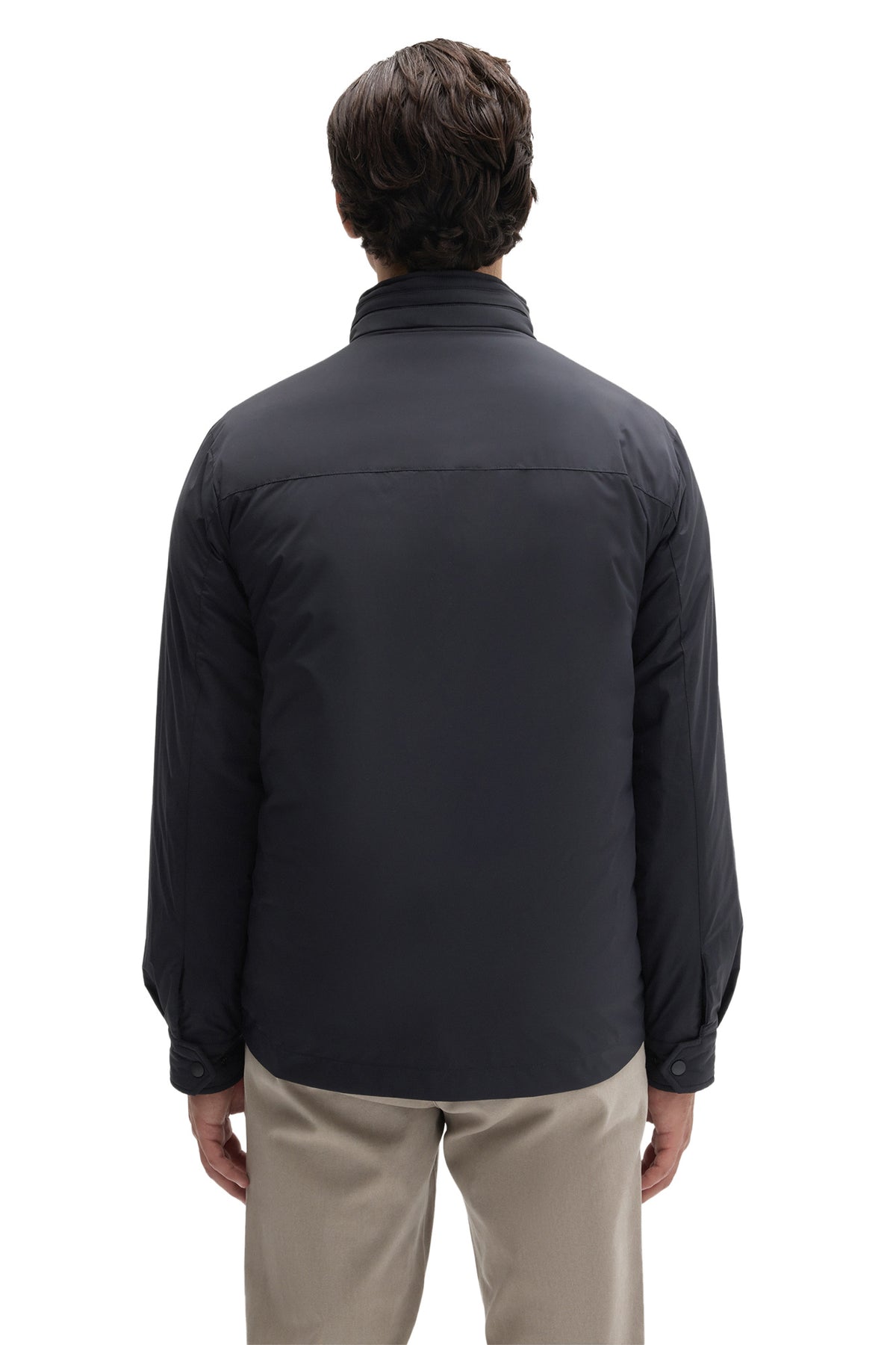 Vue de dos de la veste à boutons-pression marine, poignets pressionnés et col montant pour homme par Robert Barakett