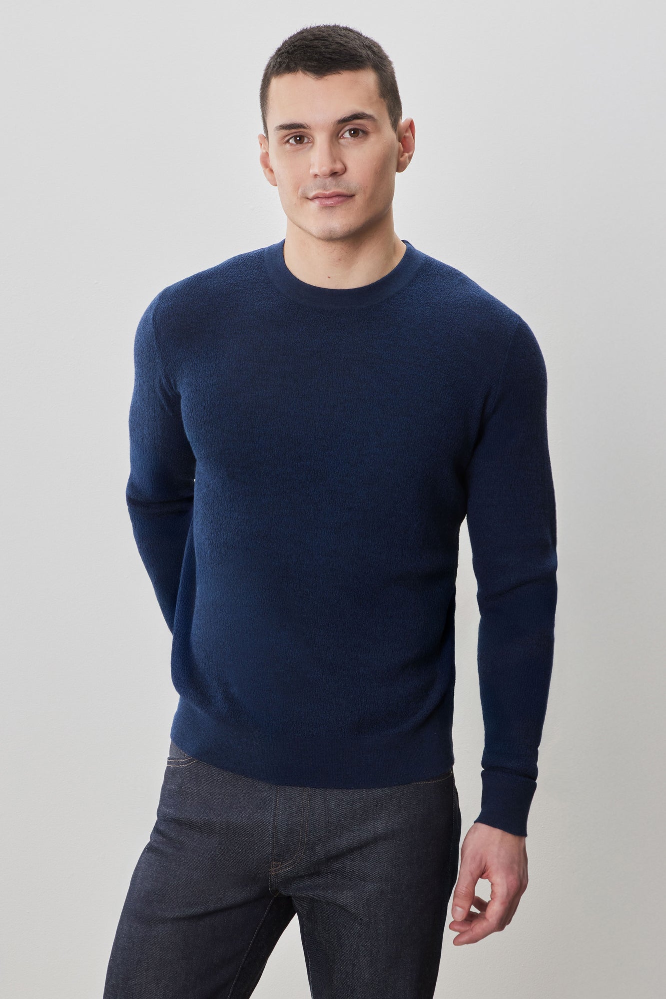 Chandail à manches longues col rond pour homme par Robert Barakett | Watertown RB41569 Bleu Foncé | Machemise.ca, vêtements mode pour hommes