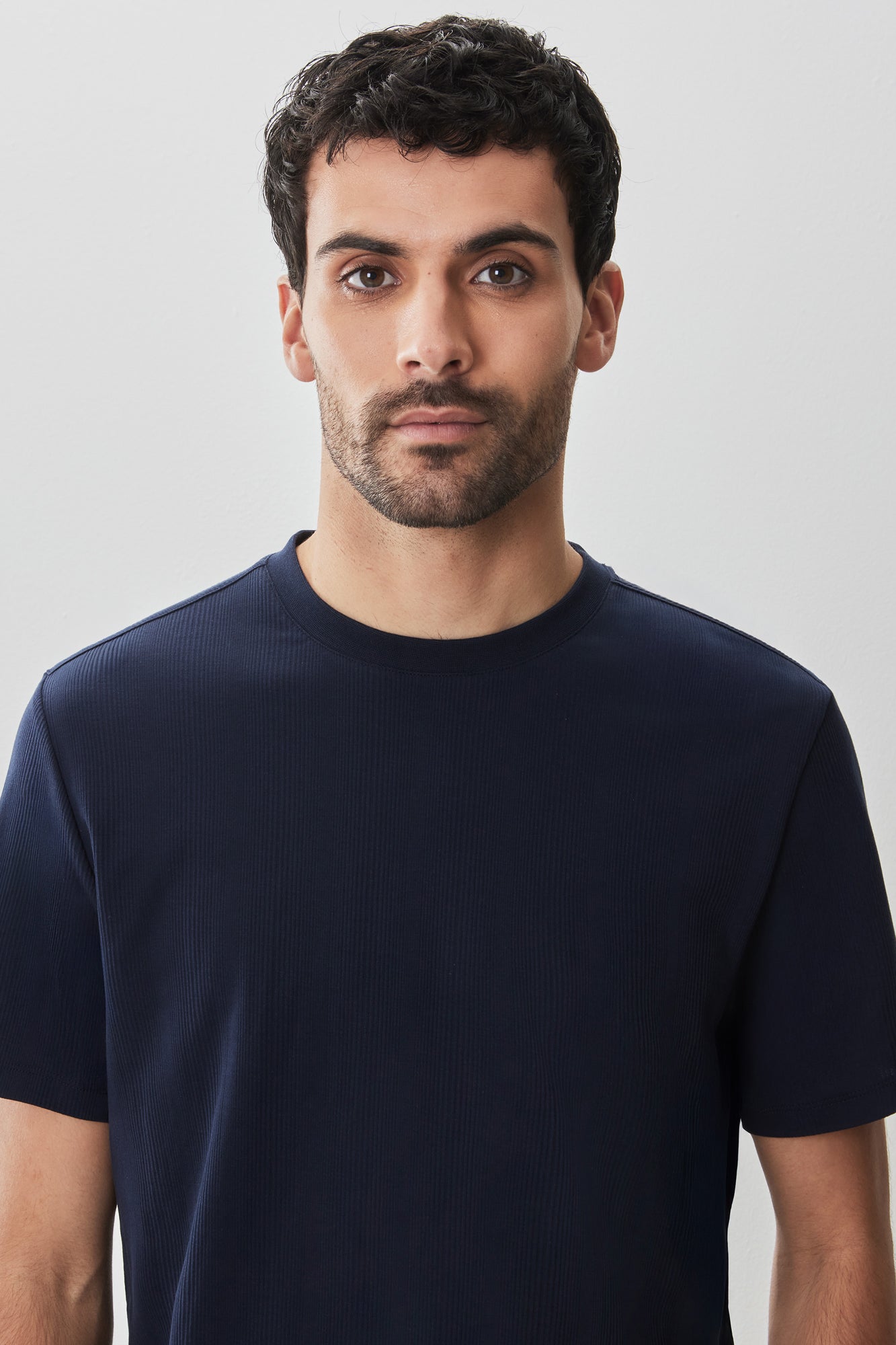 T-shirt col rond pour homme par Robert Barakett | RB51014 Portmao Bleu Marine | Machemise.ca, vêtements mode pour hommes