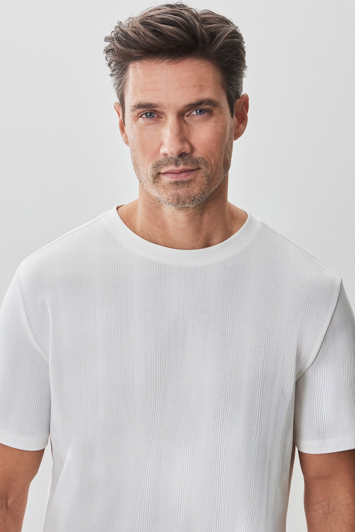 T-shirt col rond pour homme par Robert Barakett | RB51014 Portmao Blanc | Machemise.ca, vêtements mode pour hommes