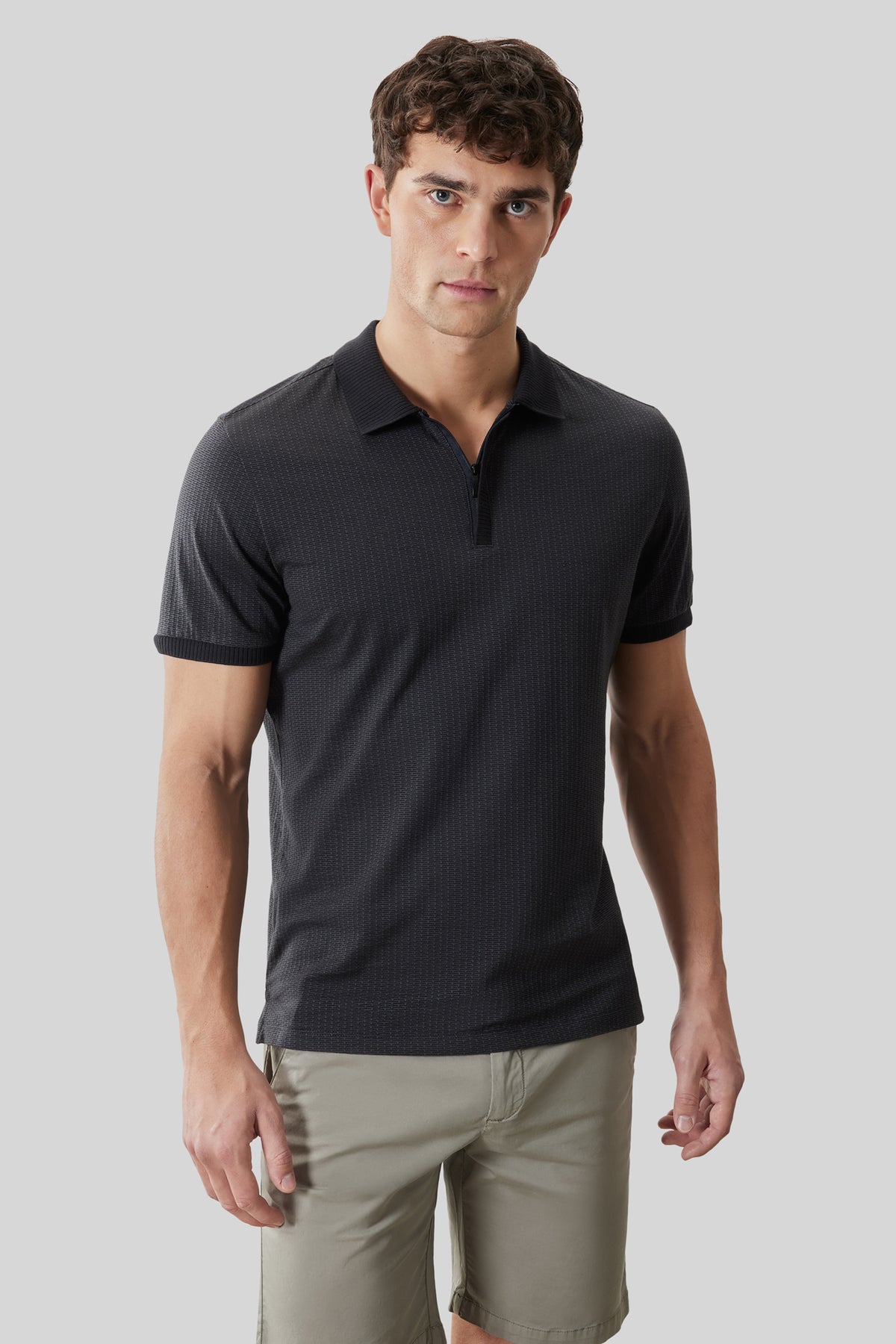 Polo avec fermeture zippée pour homme par Robert Barakett | Whistler RB51084 Noir | Machemise.ca, vêtements mode pour hommes