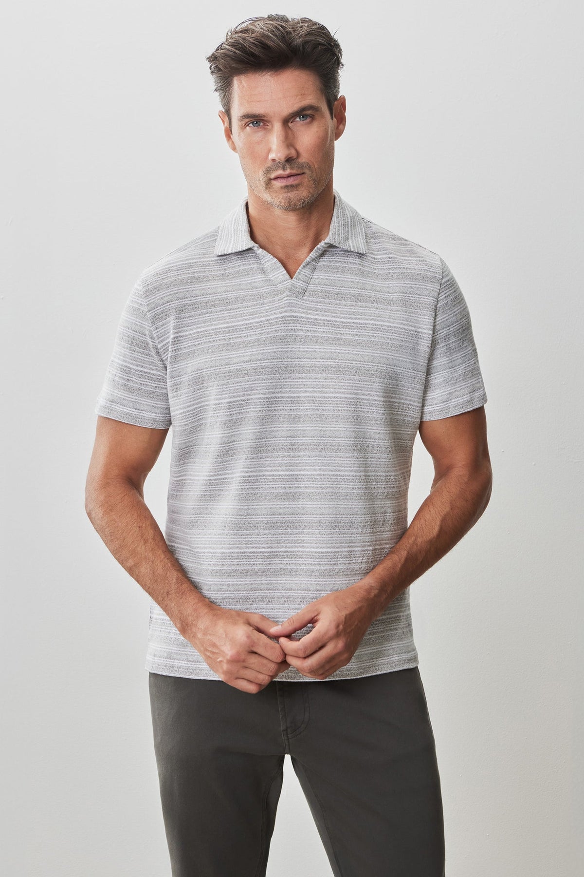 Polo à col ouvert pour homme par Robert Barakett | RB51124 Duval Beige | Machemise.ca, vêtements mode pour hommes
