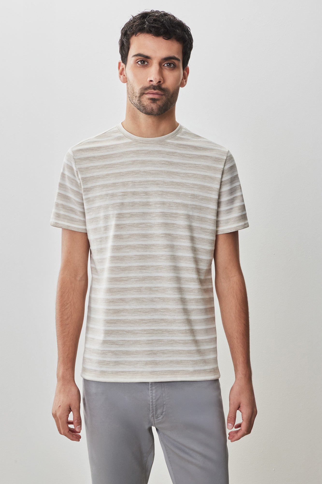 T-shirt col rond pour homme par Robert Barakett | RB51128 Hockney Beige | Machemise.ca, vêtements mode pour hommes
