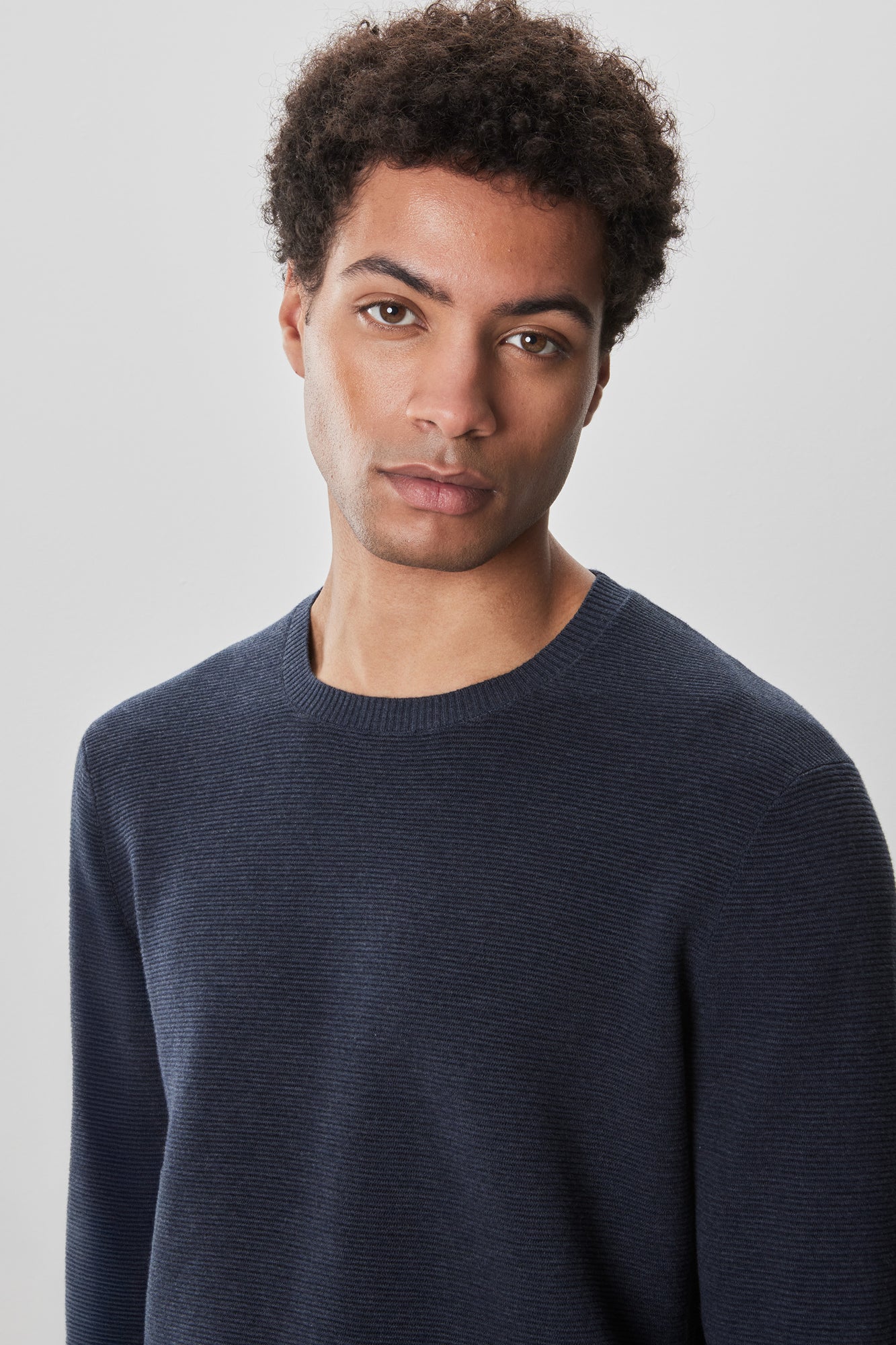 Chandail à manches longues col rond pour homme par Robert Barakett | Enrique RB52270 Marine | Machemise.ca, vêtements mode pour hommes