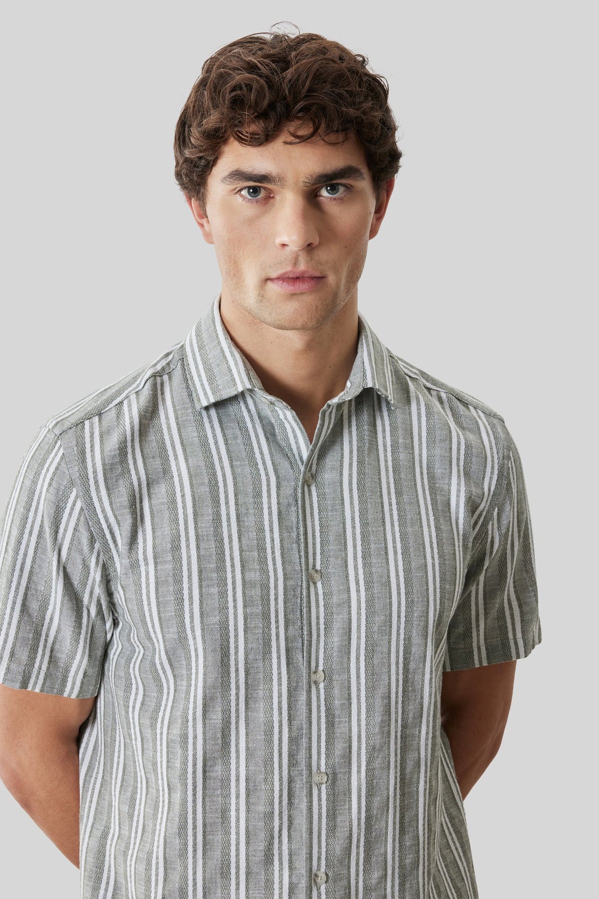 Chemise tissée pour homme par Robert Barakett | RB61150 Daiki Olive Crépuscule | Machemise.ca, vêtements mode pour hommes