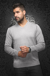 Chandail manches longues col V en laine mérino pour homme par Au Noir | SAXONY_V Gris Moyen | Machemise, inventaire complet de la marque Au Noir