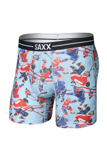 Sous-vêtement bleu pâle à motif hockey avec taille noire SAXX pour homme, vue avant isolée
