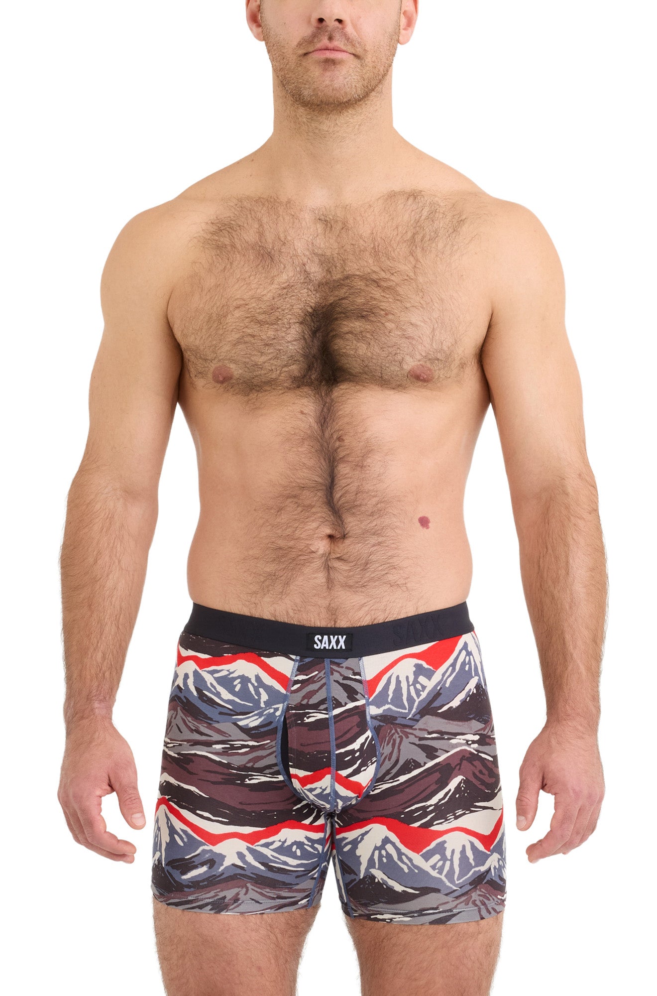 Sous-vêtement ajusté imprimé montagnes, ceinture noire SAXX pour homme, vue de face sur mannequin
