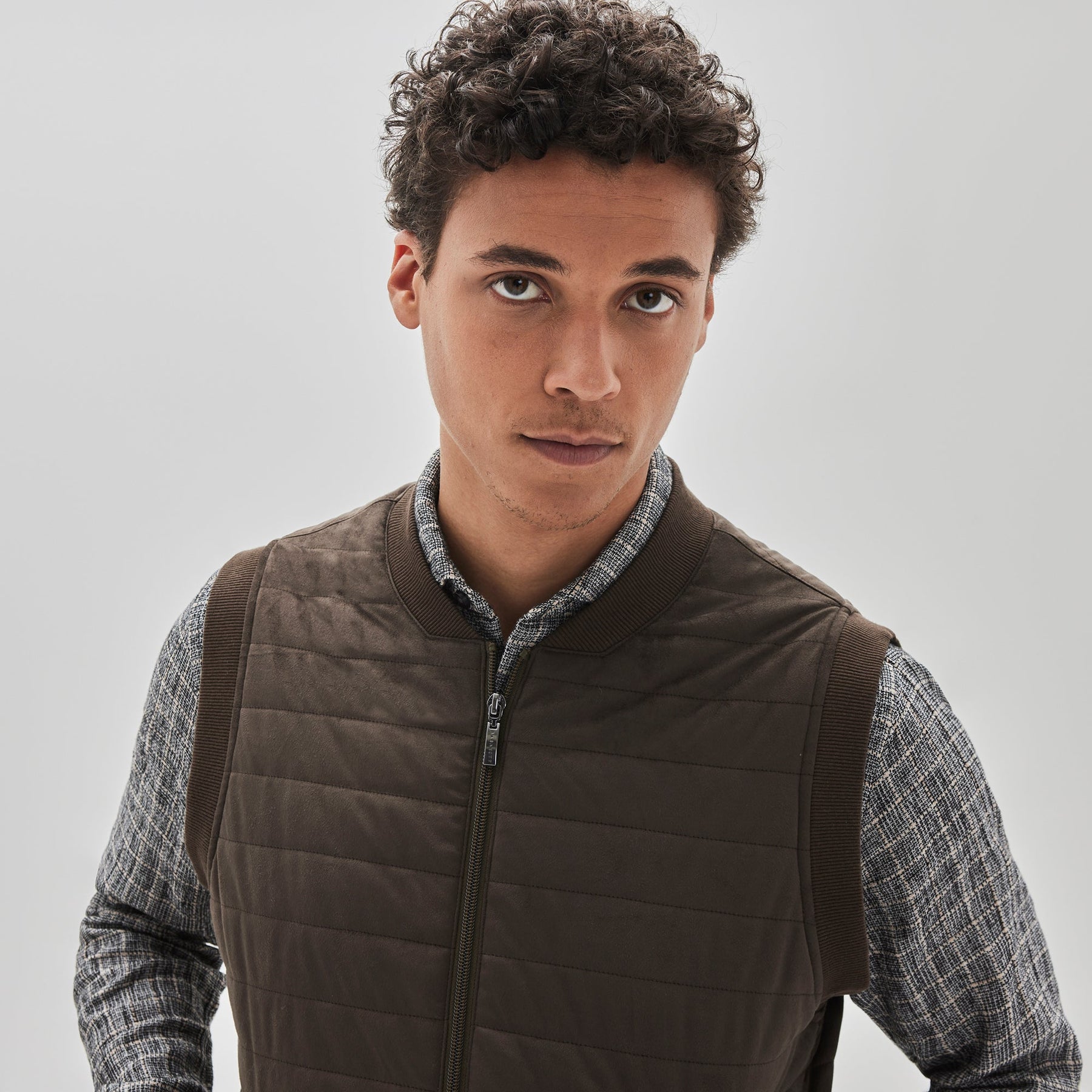 Veste sans manches pour homme par Robert Barakett | Renoir Polyfill RB32102 TAUPE | Machemise.ca, vêtements mode pour hommes