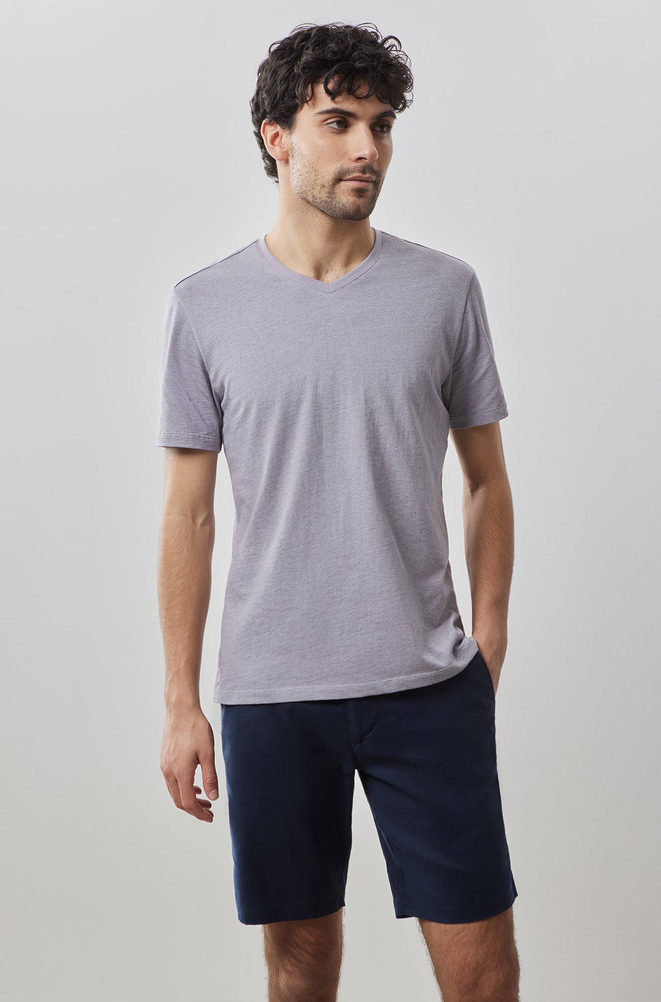 T-Shirt V-neck pour homme par Robert Barakett | Thoreau RB41135 PURPLE | Machemise.ca, vêtements mode pour hommes